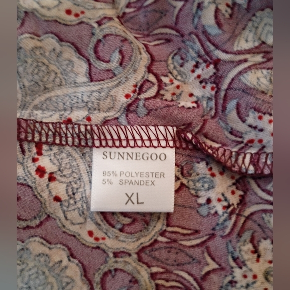 SONNEGOO Top - Picture 2 of 3